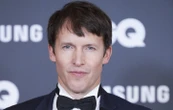James Blunt rend Hollywood responsable de la mort de Carrie Fisher