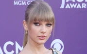 Taylor Swift bat un nouveau record musical (en vinyle)