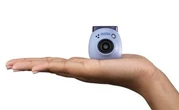L’Instax Pal de Fujifilm met 41 grammes de malice au pied du sapin