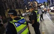 Un influenceur australien condamné pour le meurtre de sa mère afin de toucher son assurance-vie