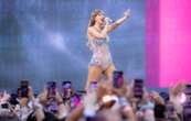 Taylor Swift invite ses fans à se montrer charitable face aux incendies de