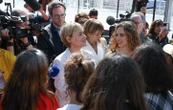 Judith Godrèche et sa fille Tess Barthélemy sont très complices à Cannes