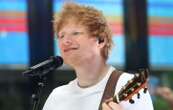 Ed Sheeran joue dans un pub de Boston pour la Saint Patrick