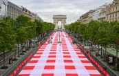 Plus de 4.000 convives ont participé au pique-nique des Champs-Elysées
