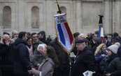 Ses filles, des crânes rasés, Dieudo… Un dernier hommage à Le Pen à Paris