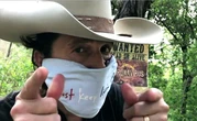 Matthew McConaughey clashe les anti-masques