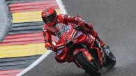 Marc Márquez firma una descomunal remontada para llevarse la 'sprint' en Sachsenring