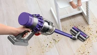 Dyson planta cara a las imitaciones y rebaja 200 euros una de sus aspiradoras sin cables