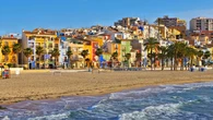 El pueblo en el Mediterráneo que 'The Mirror' aconseja visitar en verano: "Playas doradas y aguas turquesas"