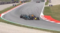 La peligrosa colisión entre Max Verstappen y George Russell en el GP de España: "Ha sido una carrera de destrucción"