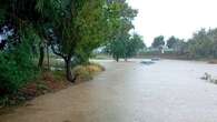 La lluvia deja pequeñas inundaciones en Cataluña y varios coches arrastrados por el agua en Sitges