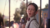 Bug Hall, Alfalfa en 'Una pandilla de pillos': "Mi hijo es mi heredero, mis hijas son lavaplatos"