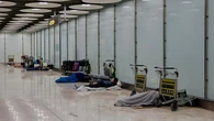 Medio centenar de personas sin hogar de Barajas pernoctan en el centro ofrecido por el Ayuntamiento de Madrid
