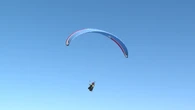Muere un parapentista tras caer al agua en las piscinas naturales del Puerto de la Cruz