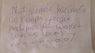 Hacen un simpa y dejan una nota explicando el motivo: "Pedimos la cuenta varias veces…"