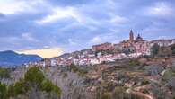 El pueblo de Valencia con un precioso barrio andalusí y rutas de senderismo en la naturaleza