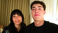 Aitana aparece por sorpresa en la habitación de Plex y crecen los rumores sobre una posible relación