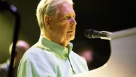 Brian Wilson, de The Beach Boys, queda bajo la tutela de su mánager a causa de su demencia