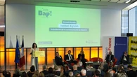 Ayuso defiende desde Versalles el "acierto" de Francia apostando por la energía nuclear: "En el apagón nos tuvieron que ayudar"