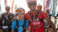La española Pilar Fernández y Andrey Amador se coronan en la Titan Desert