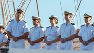 La princesa de Asturias se reencuentra en Gijón con sus compañeros de travesía del buque Elcano