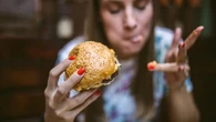 La comida basura mata: un estudio asocia los alimentos ultraprocesados con muertes prematuras