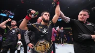 El entrenador de Oliveira, sobre los planes de Makhachev en el wélter: "¿Si sube? Entonces pierde el cinturón, como Topuria"