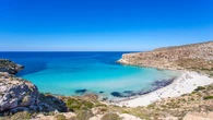 Descubre la isla más al sur de Italia: un pequeño paraíso más cerca de África que de Europa