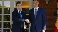 Sánchez pacta ceder por primera vez al País Vasco la gestión de parte de la Seguridad Social