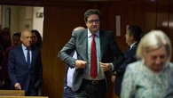 ¿Vuelta a Muface o fuga de funcionarios a la pública? Cuenta atrás para conocer el impacto real de la crisis