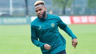 Muere a los 28 años el futbolista Boupendza después de caer desde un undécimo piso en China 
