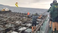 Rescatadas dos personas tras naufragar con su embarcación y refugiarse en una batea en Boiro