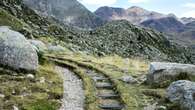 La increíble ruta en los Pirineos por antiguas vías de ferrocarril perfecta para hacer con niños