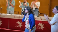 Oltra reaparece por sorpresa y es recibida entre aplausos en la asamblea de Iniciativa, dos años después de su dimisión