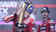 Marc Márquez vuelve a arrasar en una carrera loca en Qatar y recupera el liderato del Mundial