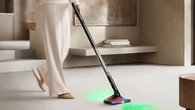 Dyson presenta la aspiradora más fina del mundo con tecnología antienredos: así es la nueva PencilVac