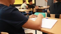 Funcionarios e independientes antes de los 30: las expectativas laborales de los adolescentes sevillanos