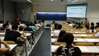 La incertidumbre, un 'listening' "asequible" y obras de Azorín y Pío Baroja, protagonistas del primer día de Selectividad en Catalunya