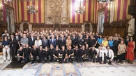Collboni da la bienvenida a 60 bomberos a Barcelona: "Es importante contar con unos profesionales como vosotros"