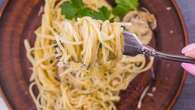 Cómo preparar pasta carbonara versión vegana: una receta deliciosa y muy divertida