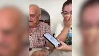 Un abuelo de 89 años habla por primera vez con ChatGPT y se hace su "amigo": "Me pareces una persona muy agradable"