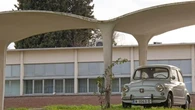 La historia del misterioso Seat 600 junto a la Moncloa: lleva aparcado en el mismo lugar desde hace 50 años