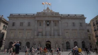 El Ayuntamiento de Barcelona detecta a una trabajadora que habría desviado presuntamente dinero de ayudas sociales