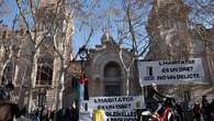 Unas 100 personas se concentran en Barcelona contra el juicio a dos activistas a favor de la vivienda