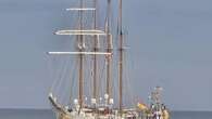 La princesa Leonor llega al llamado ‘puerto del fin del mundo’ a bordo de Elcano