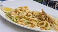 El sencillo truco del chef Dani García para que los calamares a la romana tengan mucho más sabor
