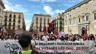 Cientos de estudiantes se concentran en Barcelona y exigen conocer cómo será la Selectividad: 