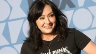Se cumple un año de la muerte de Shannen Doherty y las redes se llenan de homenajes de sus excompañeros: "Tu legado perdura en mí"