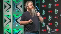 La reaparición del escritor Patrick Rothfuss en un acto tranquiliza a los fans que esperan la tercera entrega de 'El nombre del viento'