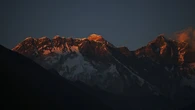 Mueren dos escaladores en el Lhotse y el Himalaya acumula ya nueve cadáveres esta temporada